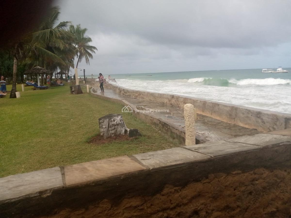 3 Star Beachfront Resort Property Sitting on a White Sandy 2., Diani Beach Ukunda, Ukunda, Kwale, Hotel / Guest House for Sale