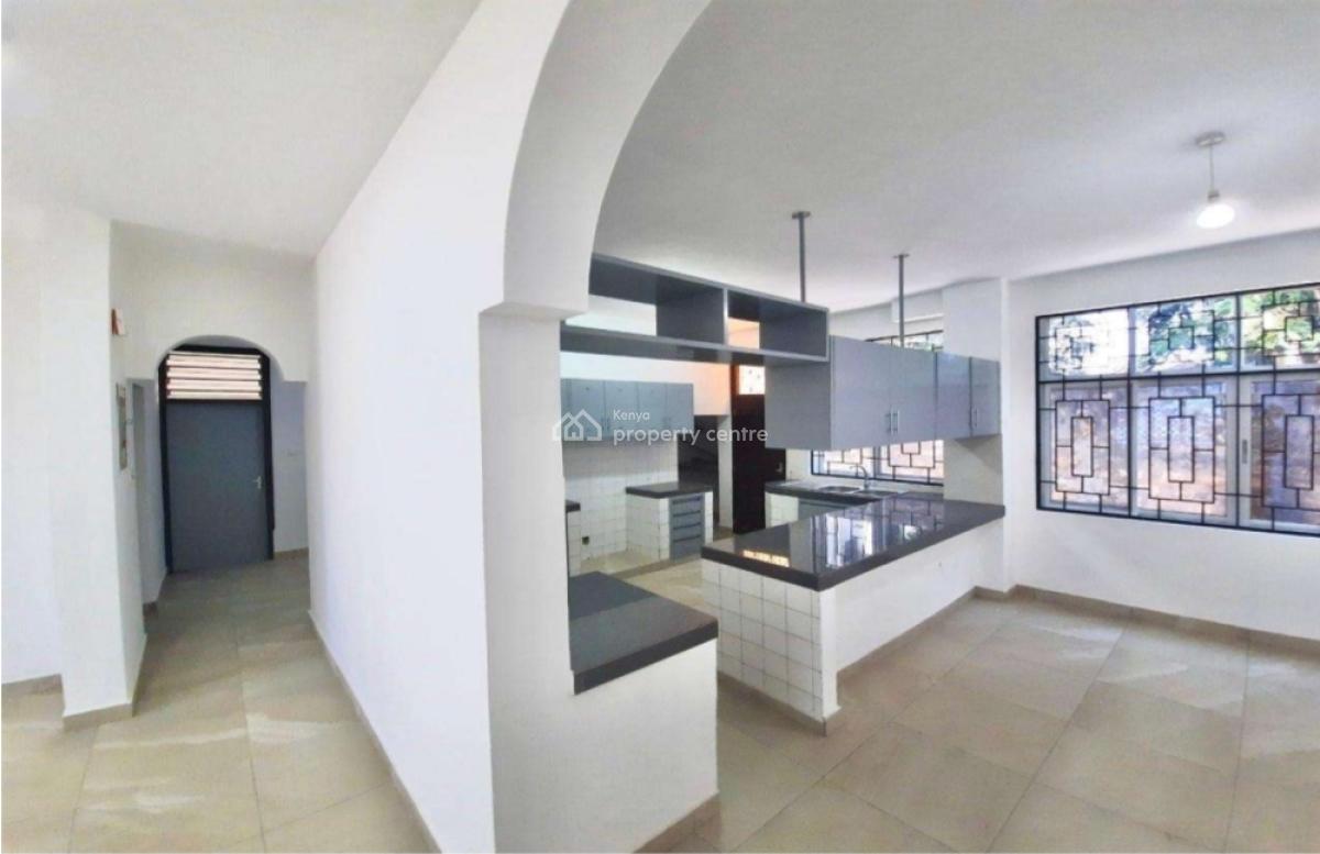 Luxury 5 Bedroom Villa, Nyali, Mombasa, Apartment for Sale
