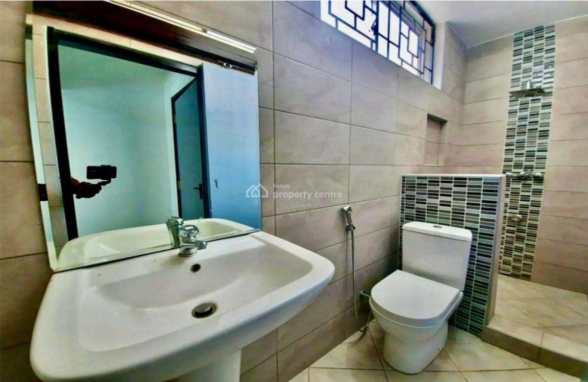 Luxury 5 Bedroom Villa, Nyali, Mombasa, Apartment for Sale