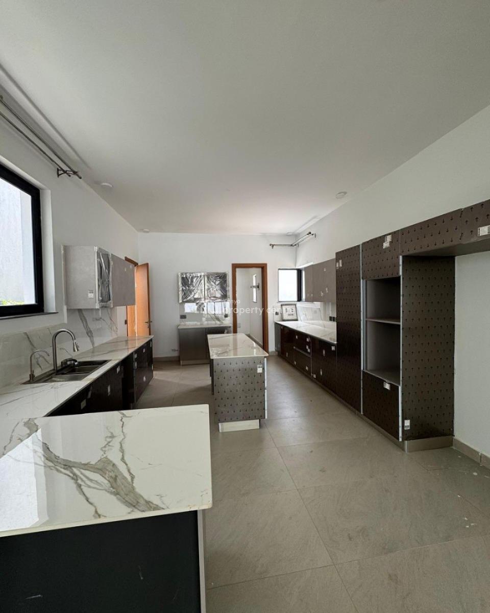 New and Modern 5 Bedrooms Townhouse Plus Servant Quarter, Lavington, Nairobi, House for Rent