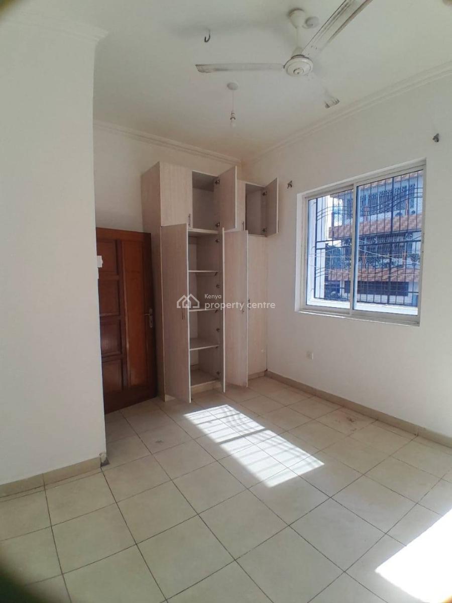 Spacious 3 Bedroom Apartment with Master, Stadium, Magogoni, Mombasa, Apartment for Rent