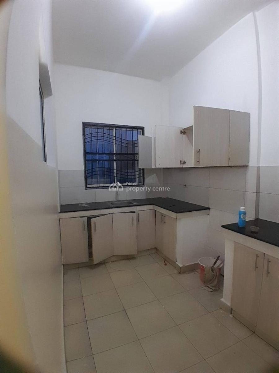 Spacious 3 Bedroom Apartment with Master, Stadium, Magogoni, Mombasa, Apartment for Rent