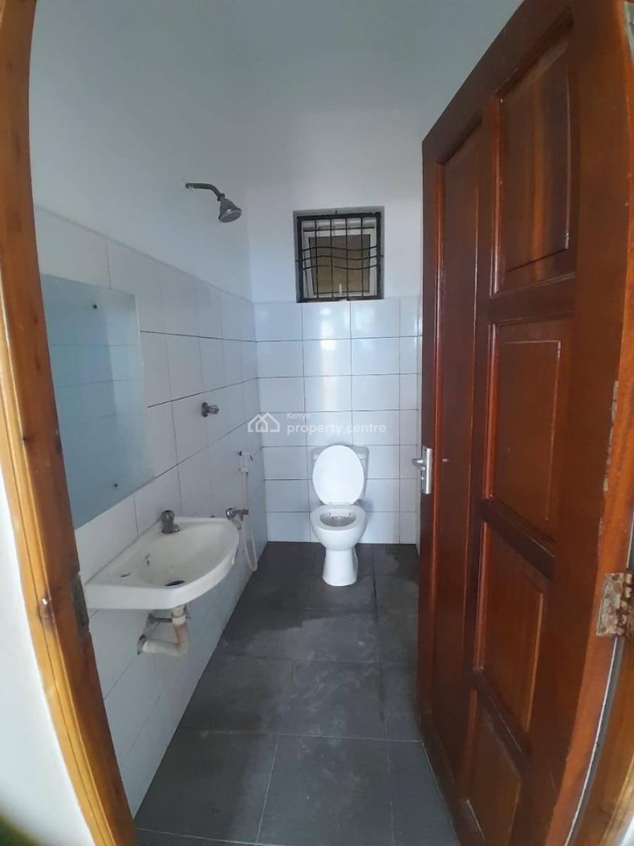 Spacious 3 Bedroom Apartment with Master, Stadium, Magogoni, Mombasa, Apartment for Rent