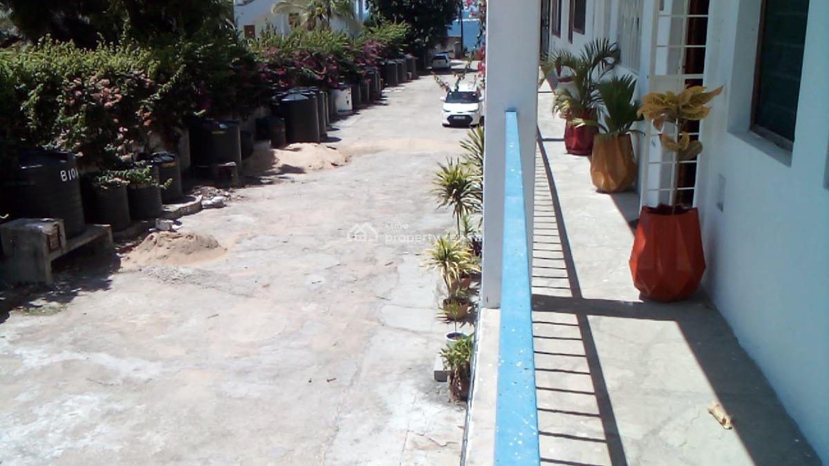 Elegant Beachfront 1-bedroom Apartment  in Oasis Village, Mali, Casuarina Road, Malindi Town, Kilifi, Apartment for Sale