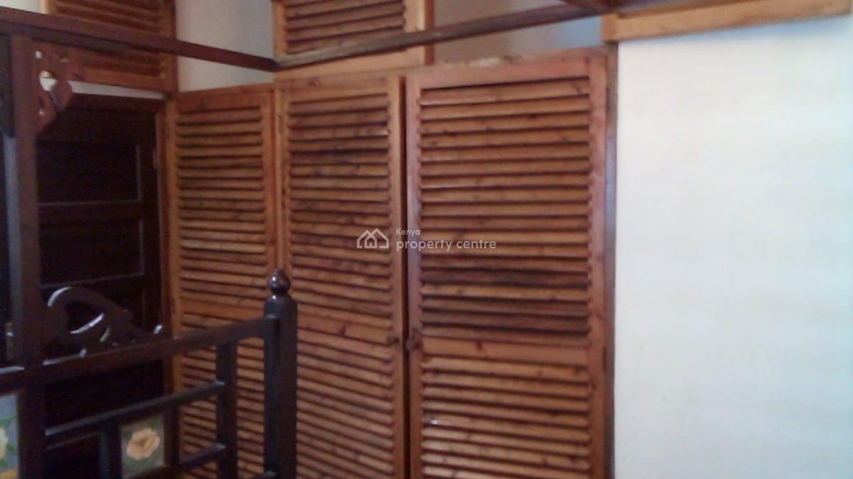 Elegant Beachfront 1-bedroom Apartment  in Oasis Village, Mali, Casuarina Road, Malindi Town, Kilifi, Apartment for Sale