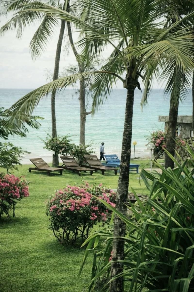 Elegant Beachfront 1-bedroom Apartment, Casuarina Road, Malindi Town, Kilifi, Apartment for Sale