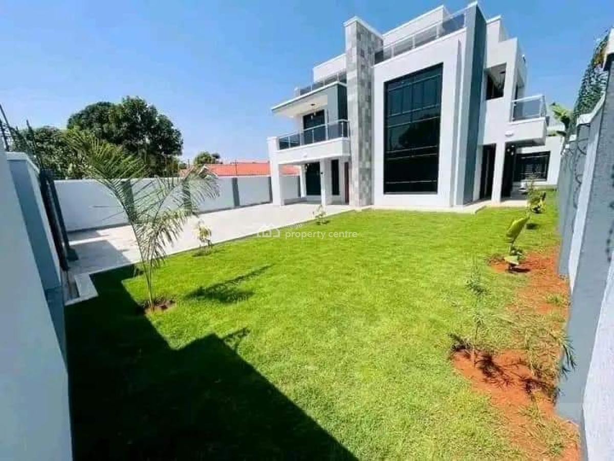 Ruiru 4 Bedroom House All En-suite House with a Sq. Located Wi, Ruiru, Ruiru, Kiambu, Townhouse for Sale