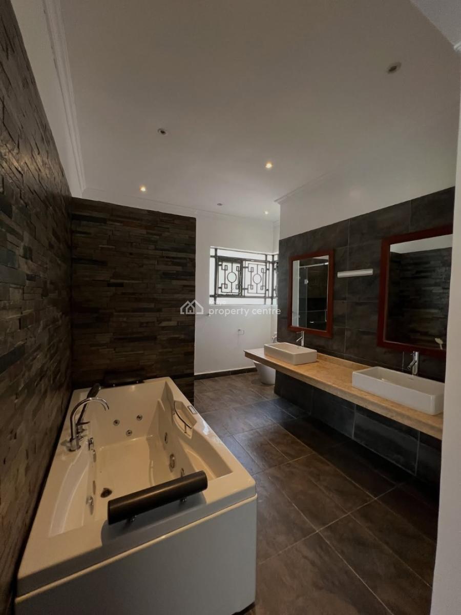 5-bedroom Townhouse with Private Garden, Lavington, Nairobi, Townhouse for Rent