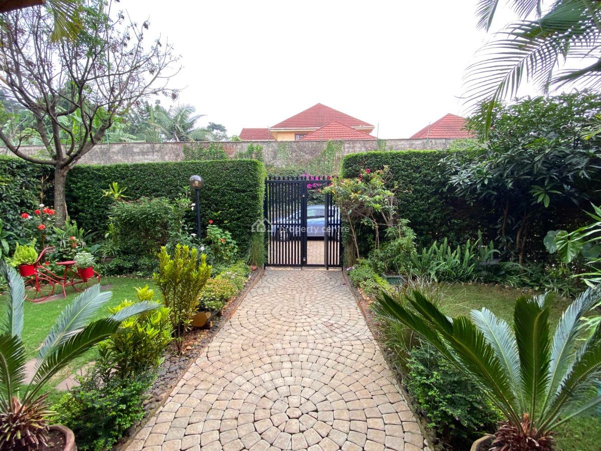 Luxury 5-bedroom All En-suite Townhouse in Gated Community, Kirawa Road ,near Isk, Kitisuru, Nairobi, Townhouse for Sale