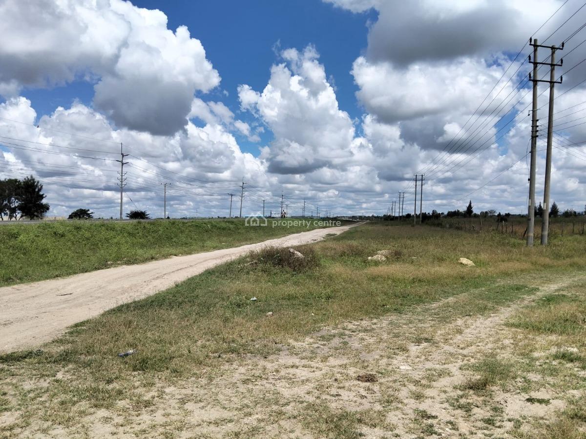 Prime 50-acre Road Frontage Land in Kitengela Kisaju, Kisaju, Kitengela, Kajiado, Land for Sale
