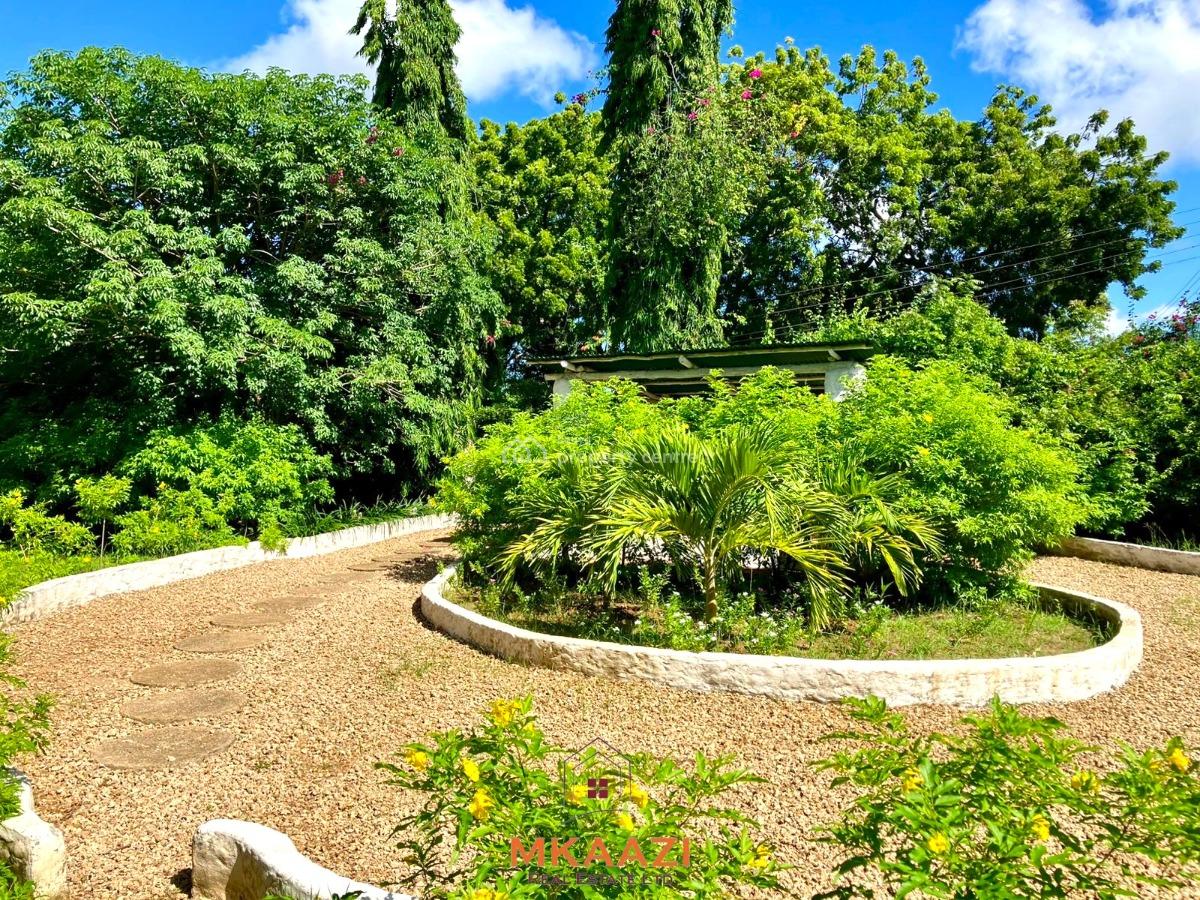 Fully Furnished 3-bedroom En-suite with Private Compound, P.k Estate, Malindi Town, Kilifi, House for Rent