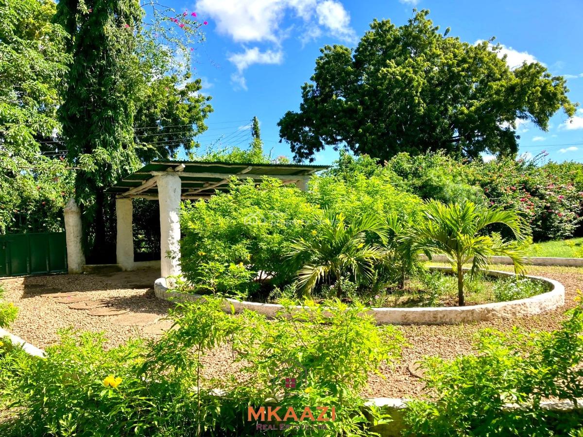 Fully Furnished 3-bedroom En-suite with Private Compound, P.k Estate, Malindi Town, Kilifi, House for Rent
