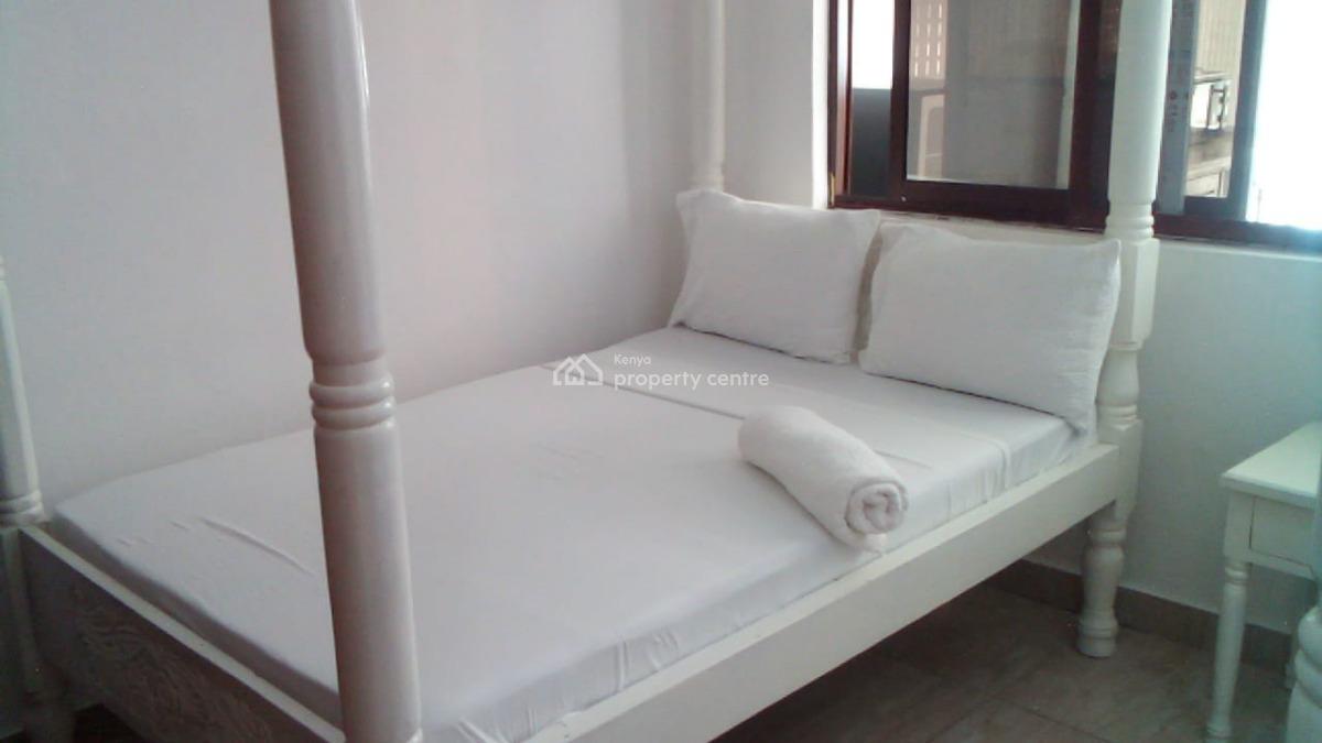 Luxury Beachfront 2-bedroom in Oasis Village Malindi, Silversand Rd, Malindi Town, Kilifi, Apartment Short Let