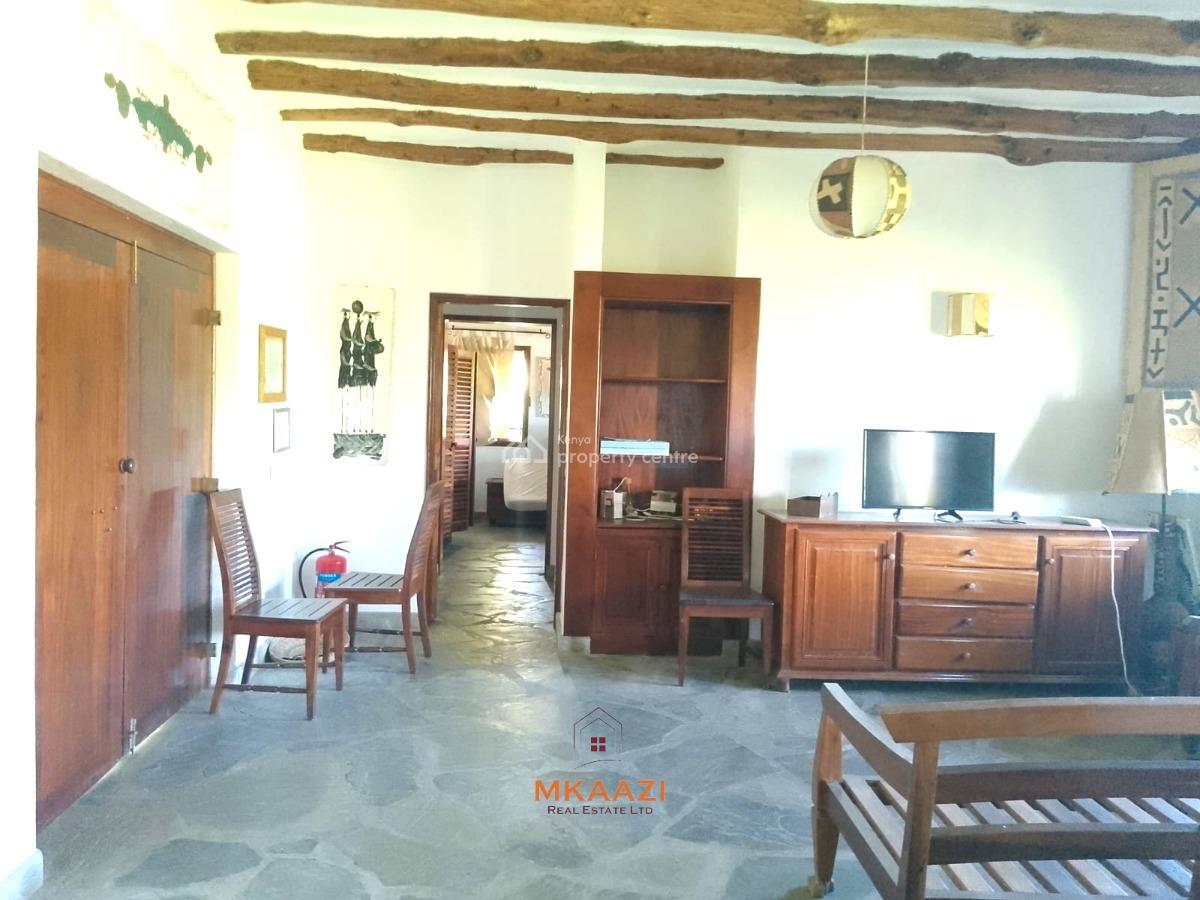 Elegant 4-bedroom Coastal Villa, Marine Park Road, Malindi Town, Kilifi, House for Sale