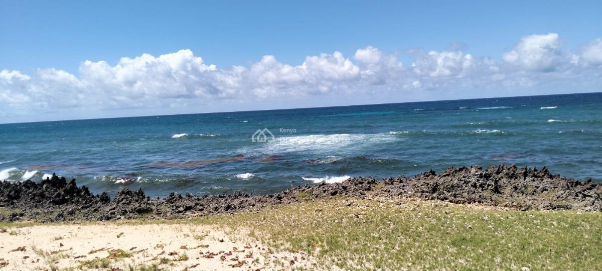 Prestigious 10-acres Beachfront Property in Maweni, Matsangoni, Matsangoni, Matsangoni, Kilifi, Land for Sale