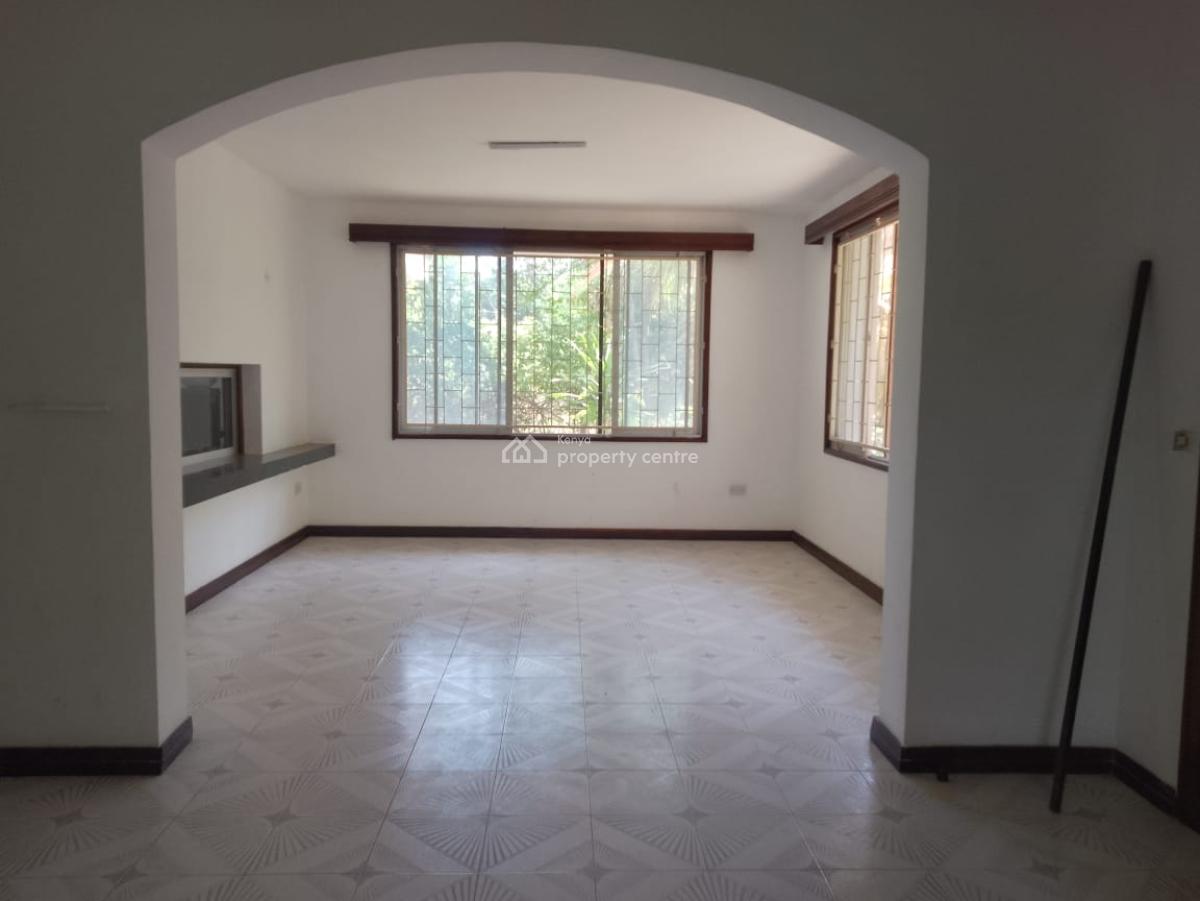 4 Bedroom House on a Half Acre a Long Links Road in Mombasa -, Nyali Mombasa, Nyali, Mombasa, Townhouse for Sale
