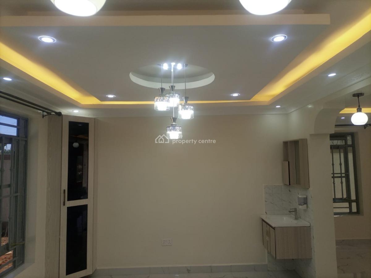 4 Bedroom Hse All Ensuite in a Controlled Estate Along Thika Super Hig, Ruiru, Ruiru, Kiambu, Townhouse for Sale