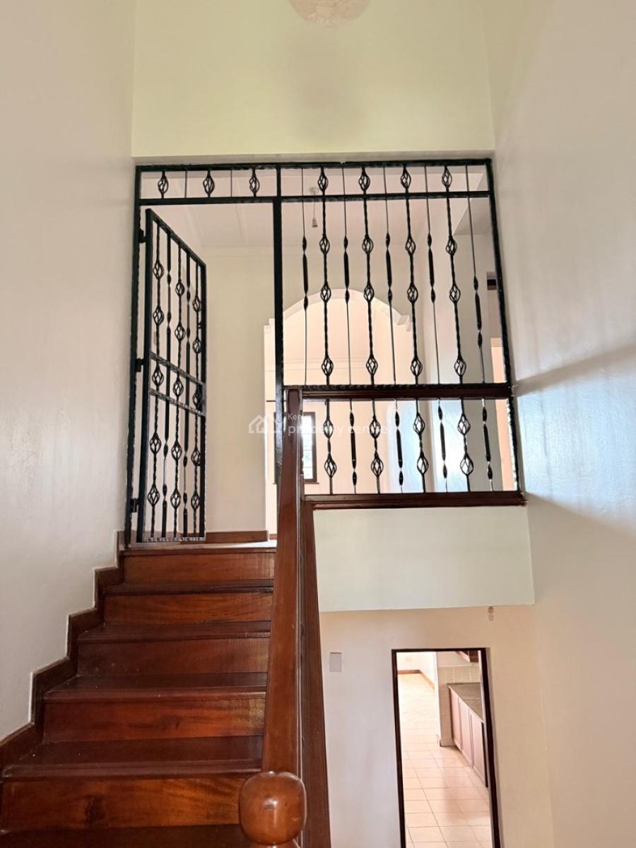 5 Bedroom Town House in a Gated Community on Lone Tree Road, Opposite Rosslyn Riviera Mall, Rosslyn, Westlands, Nairobi, House for Rent