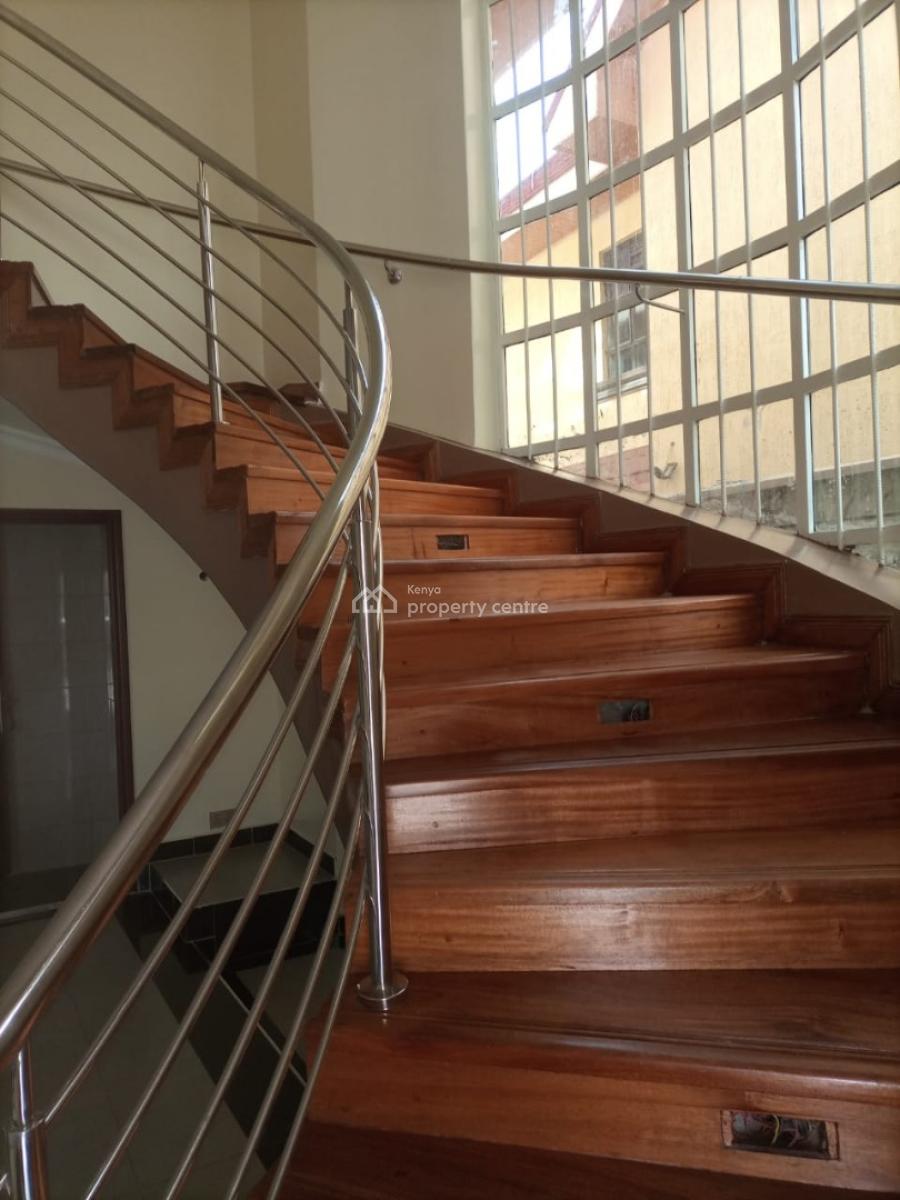 4 Bedroom House for with Sq All En Suite  in a Controlled Estate Ruiru, Ruiru, Ruiru, Kiambu, Townhouse for Sale