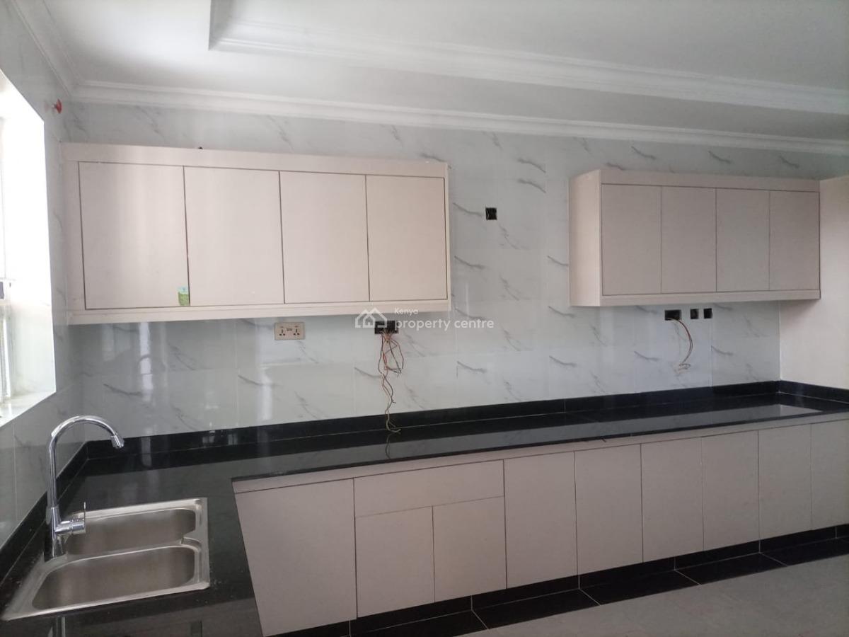 4 Bedroom House for with Sq All En Suite  in a Controlled Estate Ruiru, Ruiru, Ruiru, Kiambu, Townhouse for Sale