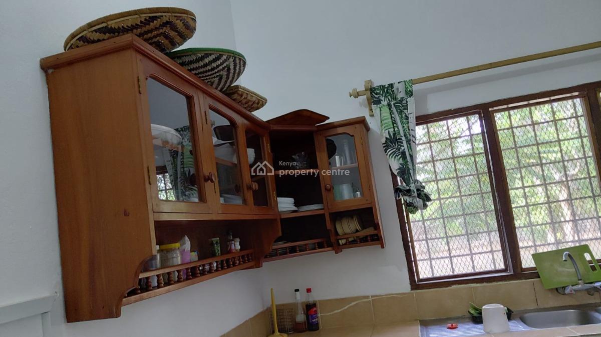 5 Bedroom in Garoda Watamu 1 Acre Plot and Large Swimming Pool Asking, Watamu Garoda, Watamu, Kilifi, Townhouse for Sale