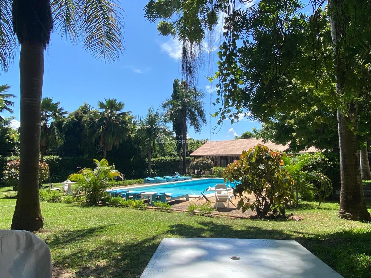 Hotel Villas Near The Beach, Bungalow Road, Nyali Beach Area, Nyali, Mombasa, Hotel / Guest House for Sale