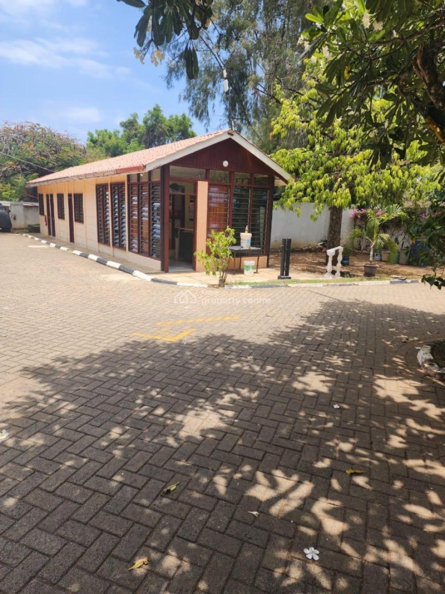 Hotel Villas Near The Beach, Bungalow Road, Nyali Beach Area, Nyali, Mombasa, Hotel / Guest House for Sale