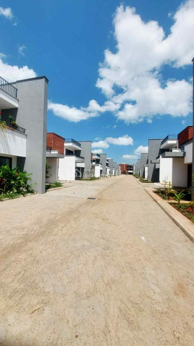 4 Bedroom All Ensuite  Duplex Townhouses with Dsq, Mugumo-ini (langata), Nairobi, Townhouse for Sale