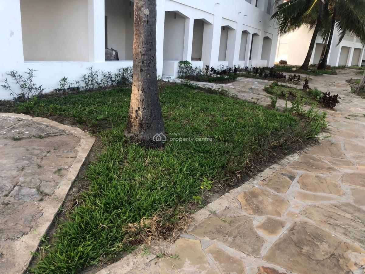 200 Rooms Mombasa Beach Hotel Sitting on a 14 Acres Beachfront Propert, Mombasa, Nyali, Mombasa, Hotel / Guest House for Sale