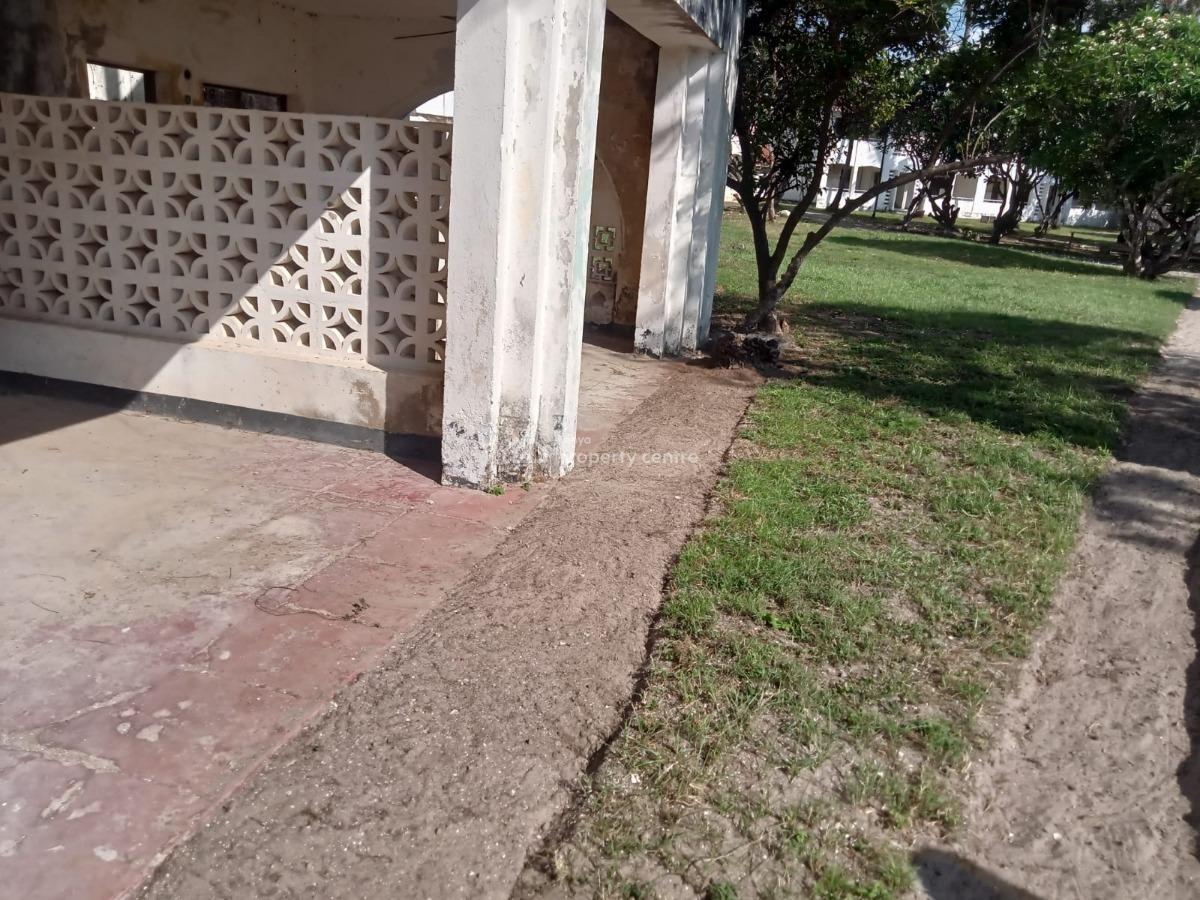 200 Rooms Mombasa Beach Hotel Sitting on a 14 Acres Beachfront Propert, Mombasa, Nyali, Mombasa, Hotel / Guest House for Sale