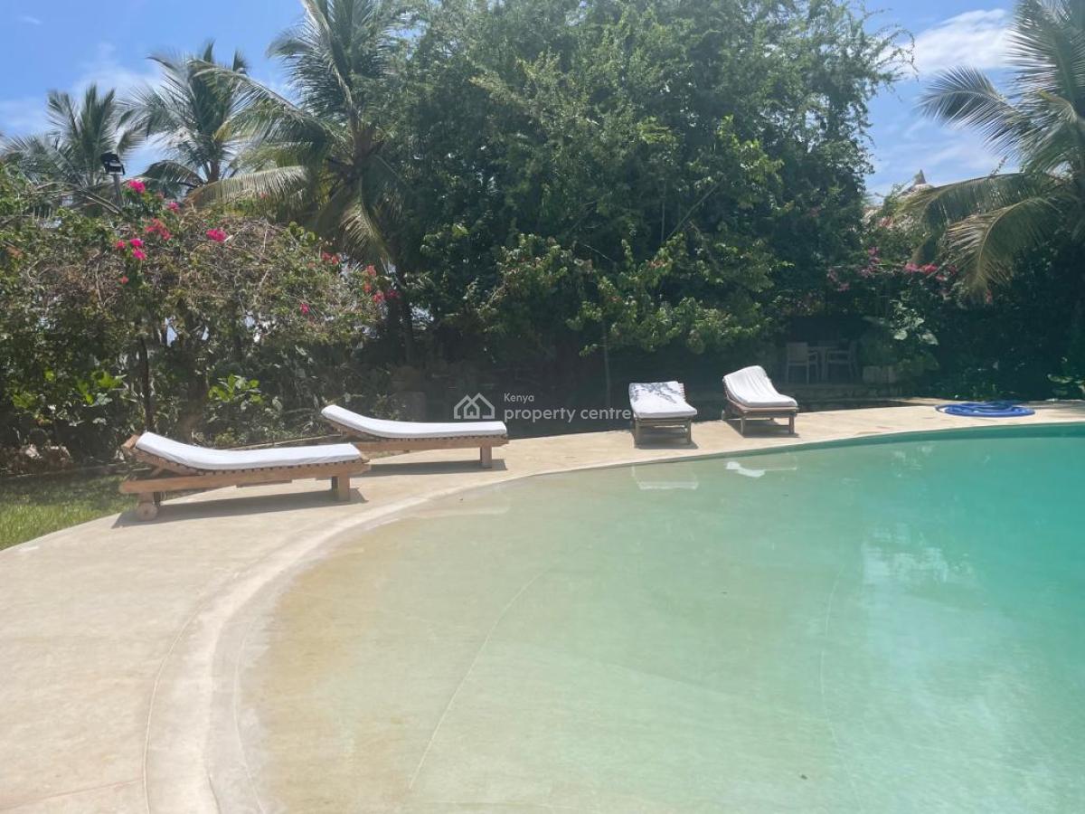 5 Bedrooms Villa Sitting on a Half Acre Beachfront Property I, Diani Beach, Ukunda, Kwale, Townhouse for Sale