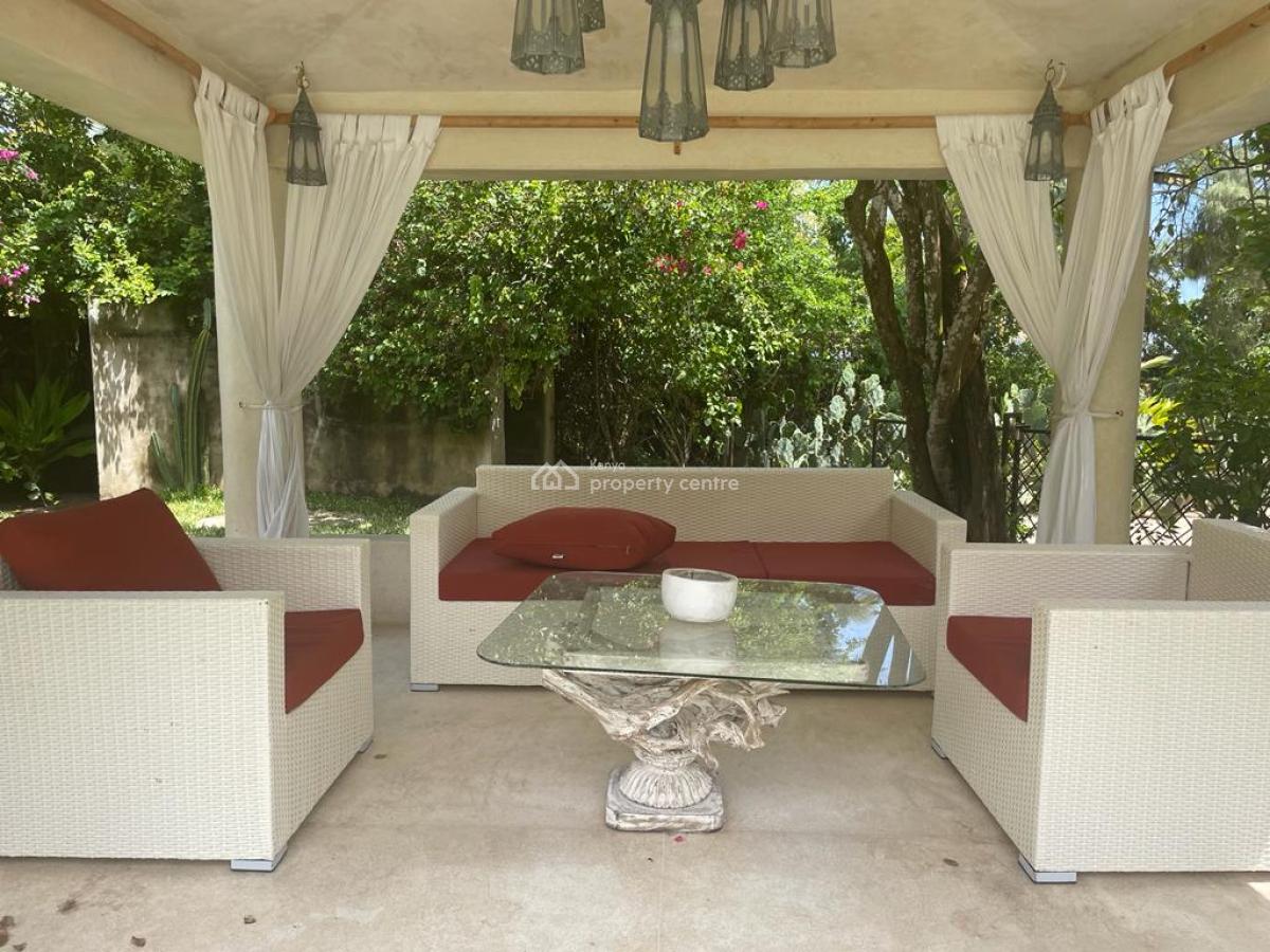 5 Bedrooms Villa Sitting on a Half Acre Beachfront Property I, Diani Beach, Ukunda, Kwale, Townhouse for Sale