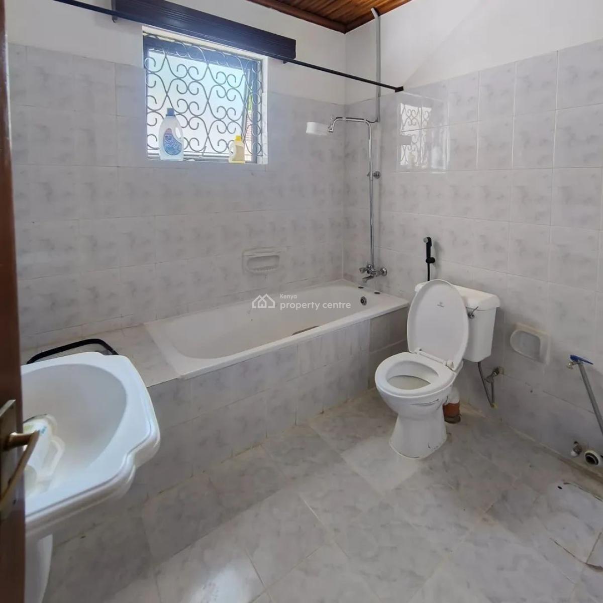 Homely 5 Bedroom Plus Dsq Townhouse, Kilimani, Nairobi, Apartment for Rent