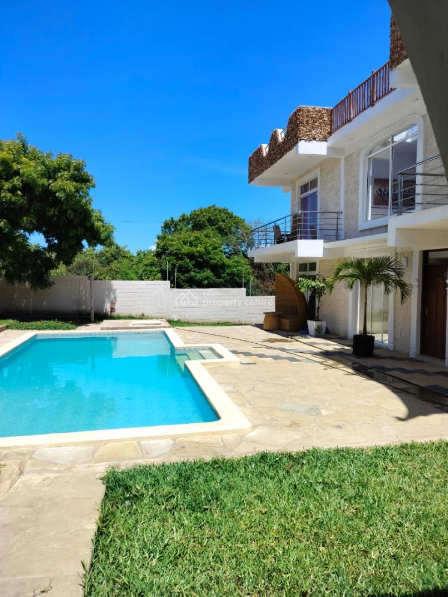 6 Bedrooms Villa with a Swimming Pool Sitting on a Quarter Acre Plot S, Diani Beach, Ukunda, Kwale, Townhouse for Sale