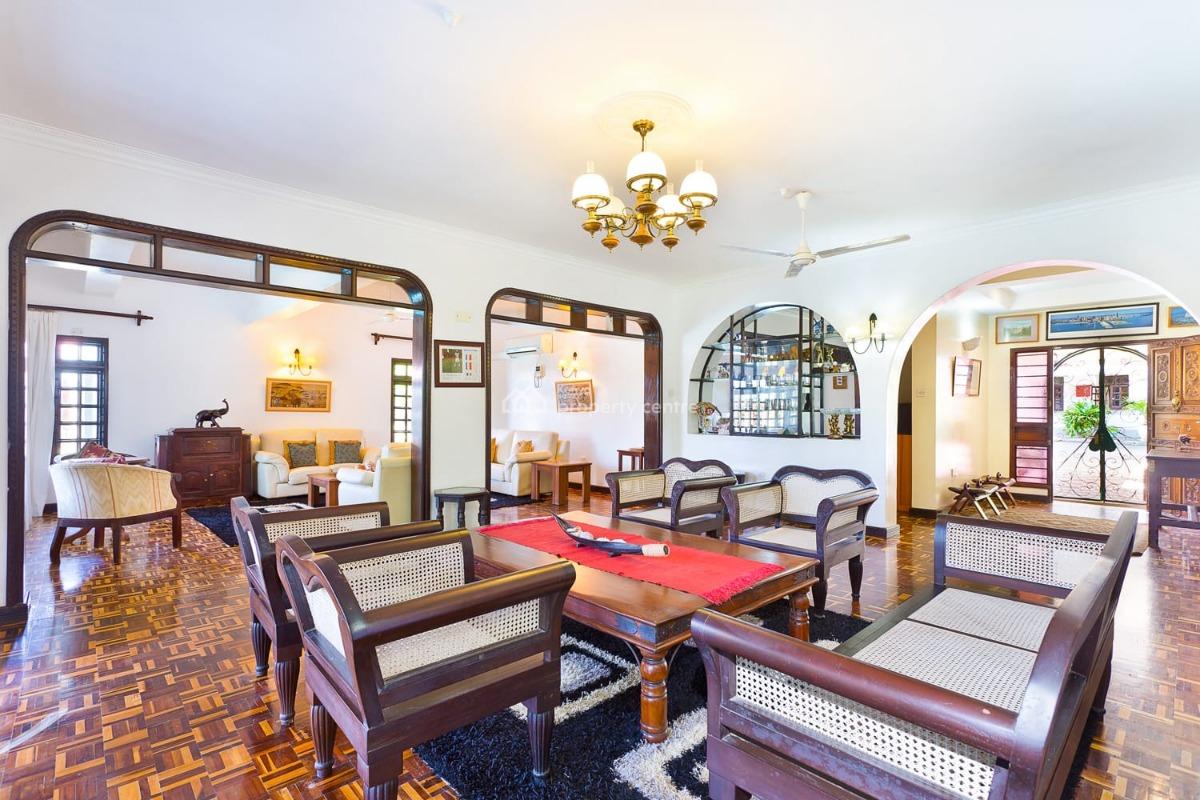 5 Bedrooms Ambassadorial Residence with a Swimming Pool at Serena Oppo, Shanzu Mombasa, Shanzu, Mombasa, Terraced Duplex for Sale