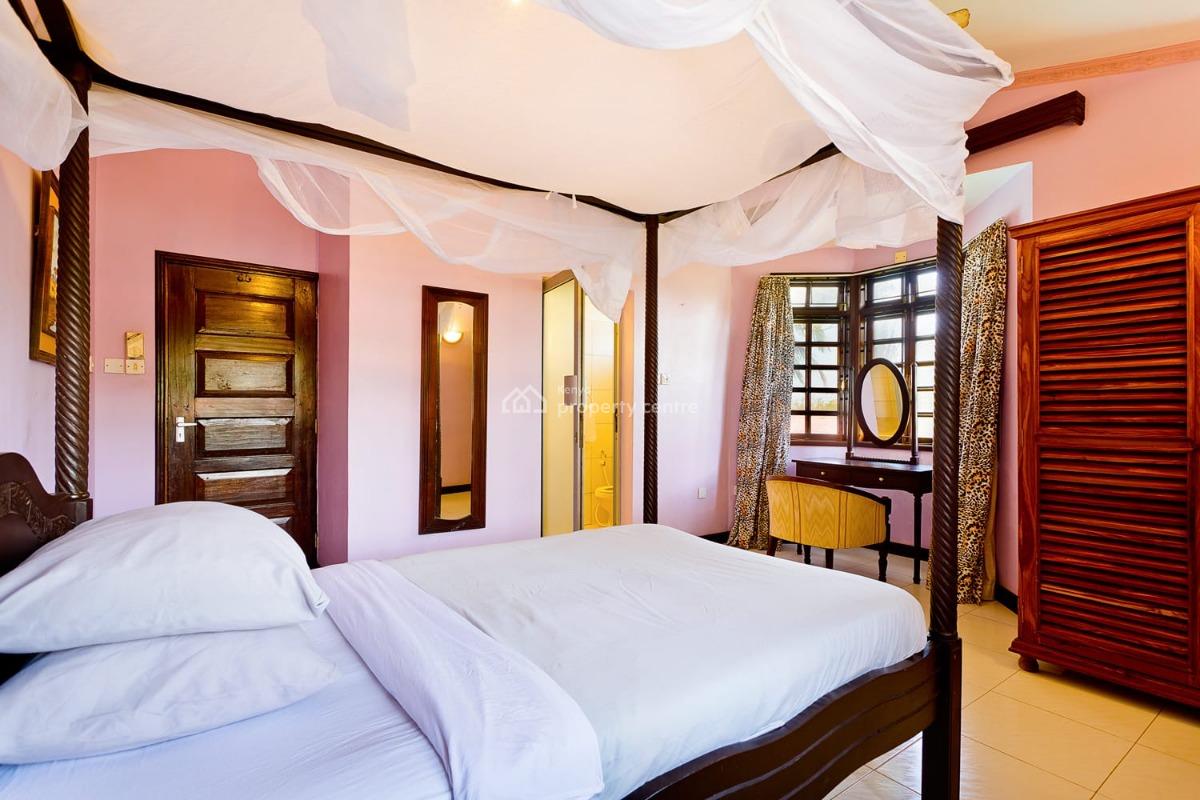5 Bedrooms Ambassadorial Residence with a Swimming Pool at Serena Oppo, Shanzu Mombasa, Shanzu, Mombasa, Terraced Duplex for Sale