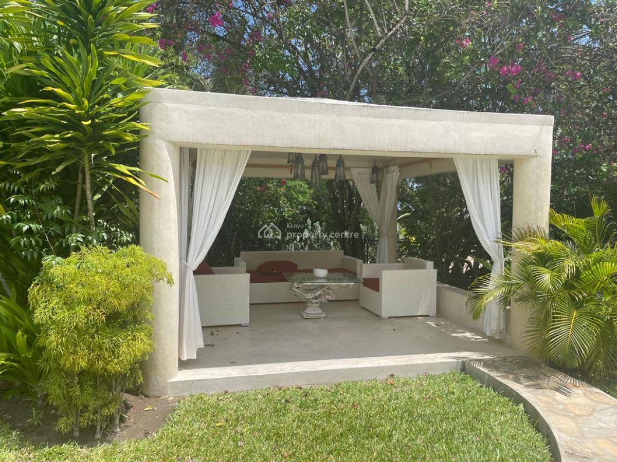 5 Bedrooms Villa Sitting on a Half Acre Beachfront Property, Ukunda Diani, Ukunda, Kwale, Townhouse for Sale