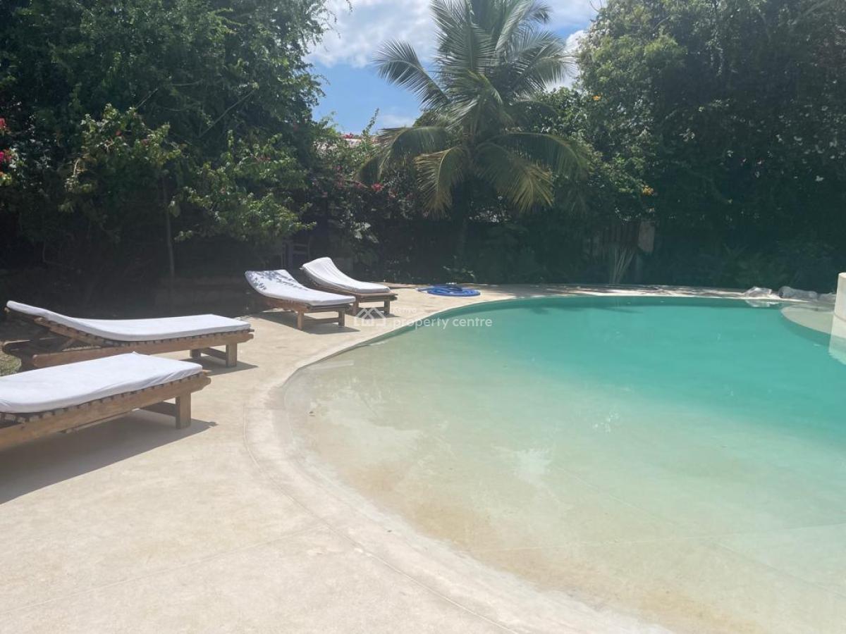 5 Bedrooms Villa Sitting on a Half Acre Beachfront Property, Ukunda Diani, Ukunda, Kwale, Townhouse for Sale