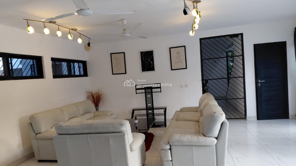 4 Bedrooms Sitting on 1/2 of an Acre Plot with a Very Big Garage for 5, Kilifi Watamu, Watamu, Kilifi, Townhouse for Sale