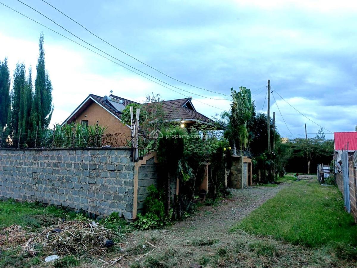 Five Bedroom Stand Alone Townhouse in Ruiru Along Eastern Bypass, Eastern Bypass, Ruiru, Kiambu, Townhouse for Sale