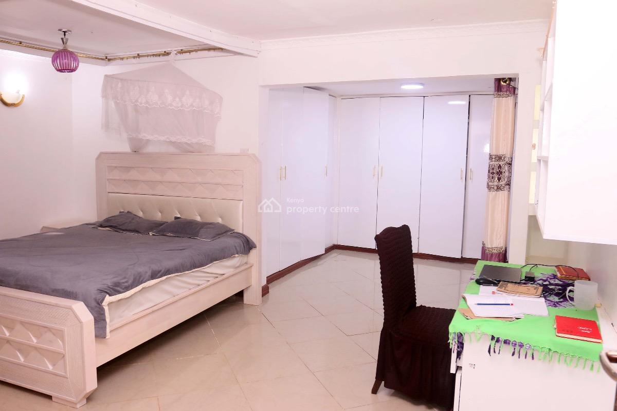 Five Bedroom Stand Alone Townhouse in Ruiru Along Eastern Bypass, Eastern Bypass, Ruiru, Kiambu, Townhouse for Sale