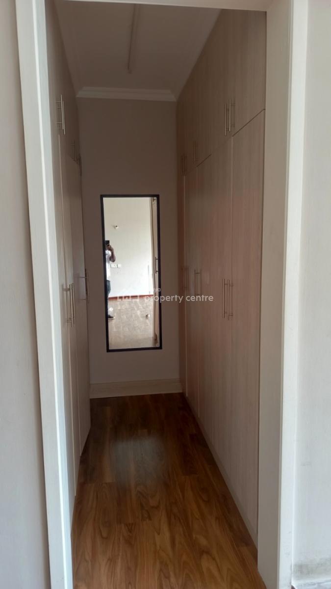 a Luxurious Spacious 3 Bedroom All Ensuite Plus Dsq, Riverside Drive, Westlands, Nairobi, Apartment for Rent