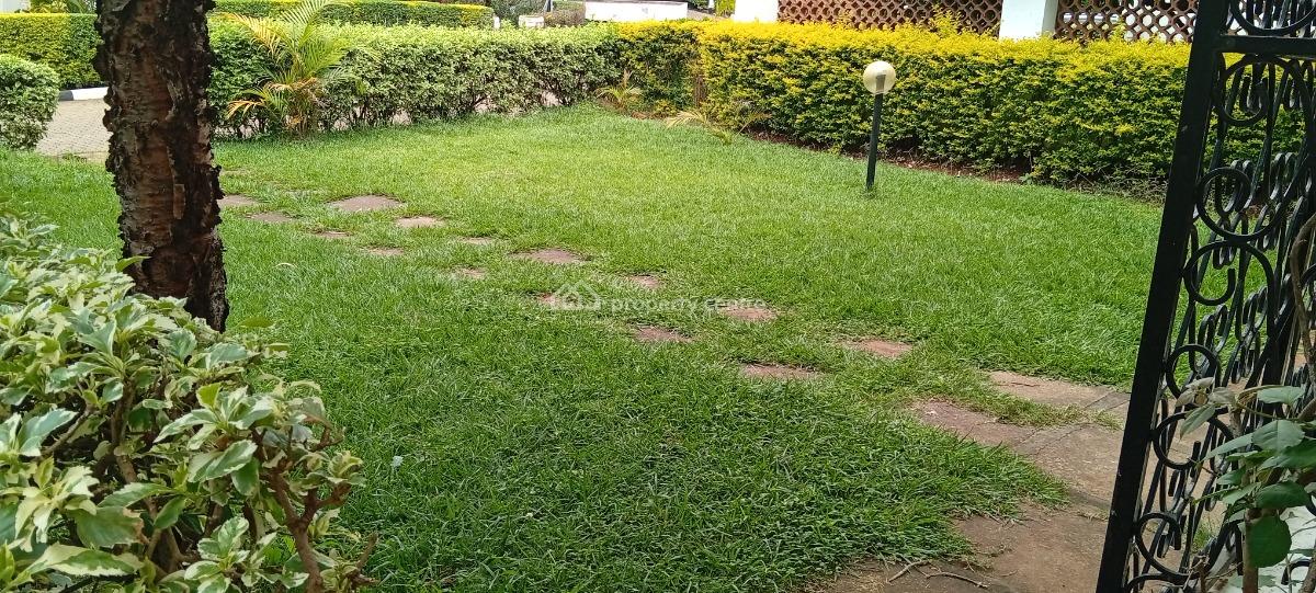 Five (5) Bedroom Two (2) Ensuite Townhouse with a Garden, Kilimani Estate, Kilimani, Nairobi, Townhouse for Rent