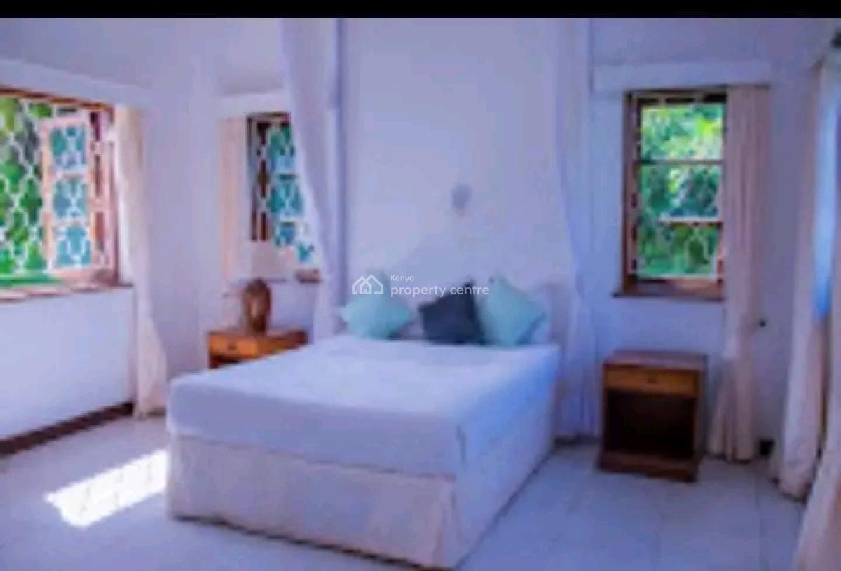 Luxurious 5 Bedroom Villa in Nyali, Mombasa, Nyali, Nyali, Mombasa, House Short Let