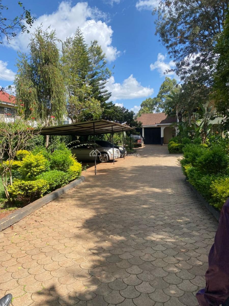 5-bedroom House with Sq Sits on Half an Acre in Karen, Hardy Ndovu Rd., Karen, Karen, Nairobi, Townhouse for Sale