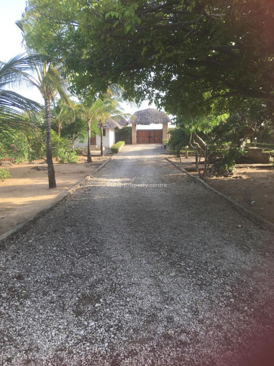 Malindi 3 Bedroom House Ensuite Sitting on 2 Acres, Garage, Undergroun, Malindi Kilifi, Malindi Town, Kilifi, Townhouse for Sale