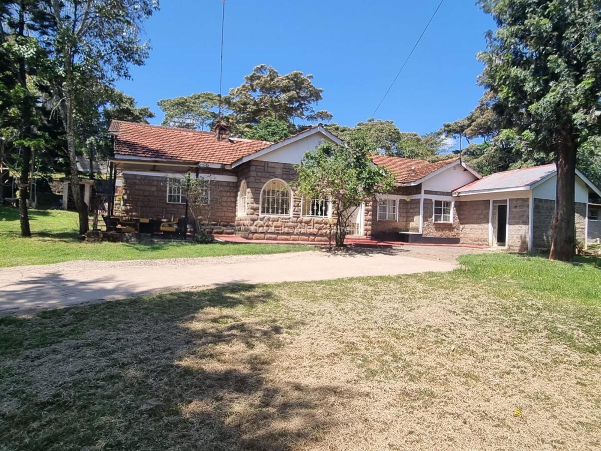 Lovely 4 Bedroom Bungalow Plus Sq  Vet / Zambia Towards Ngong, Ngong, Kajiado, House for Rent