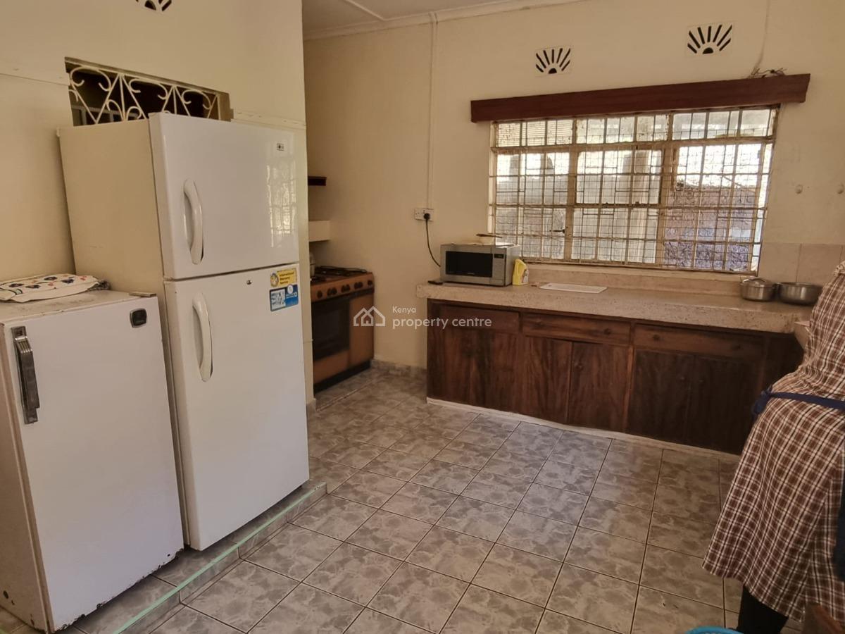 Lovely 4 Bedroom Bungalow Plus Sq  Vet / Zambia Towards Ngong, Ngong, Kajiado, House for Rent
