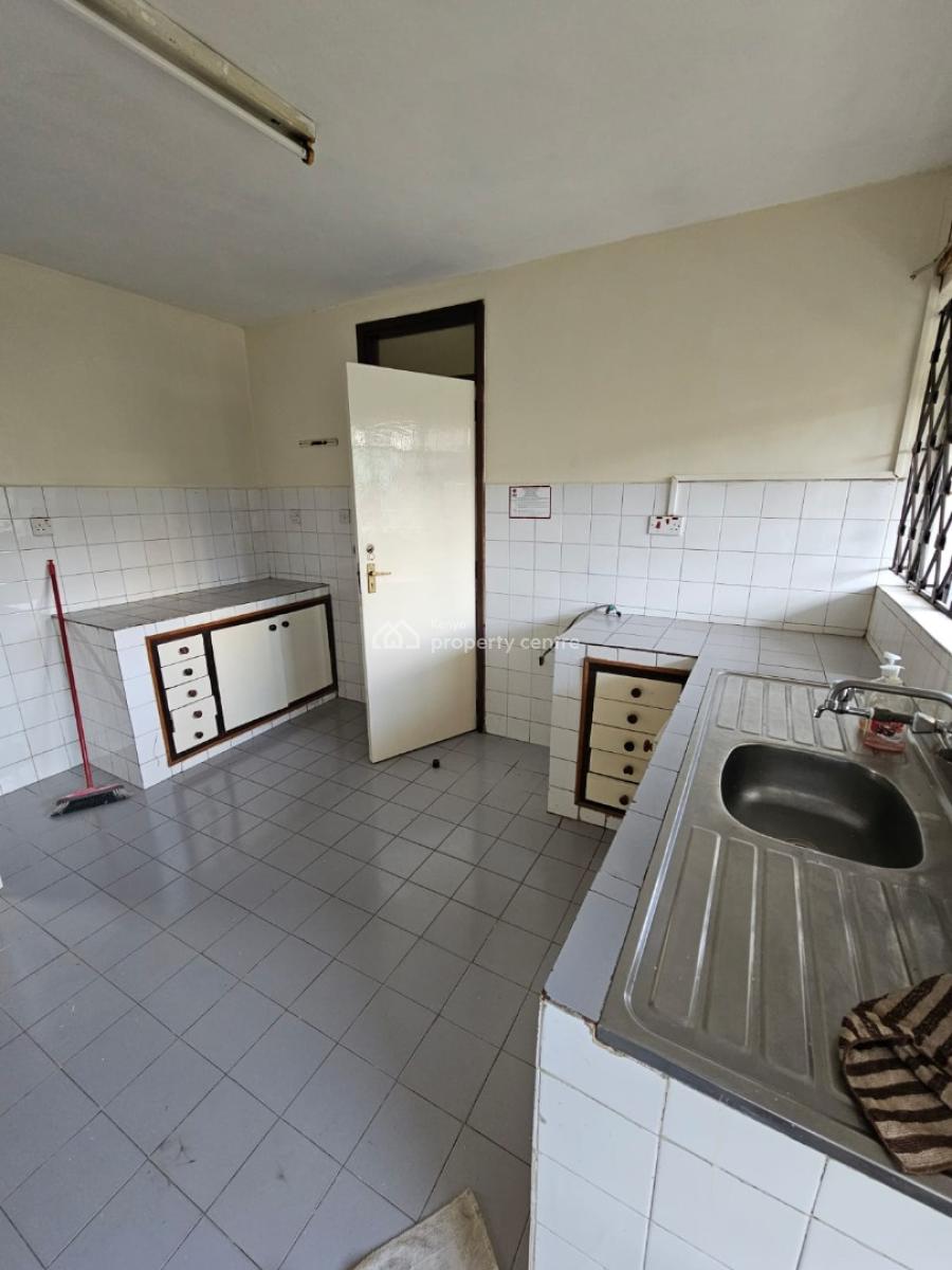 Spacious Family Living with Garden and Childrens Play Zone., Mbaazi Road, Lavington, Nairobi, Apartment for Rent