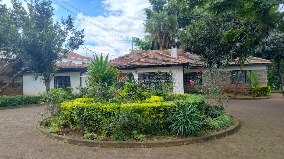 an Elegant 5 Bedrooms Plus 2dsq Stand Alone, Apple Cross, Lavington, Nairobi, Commercial Property for Rent